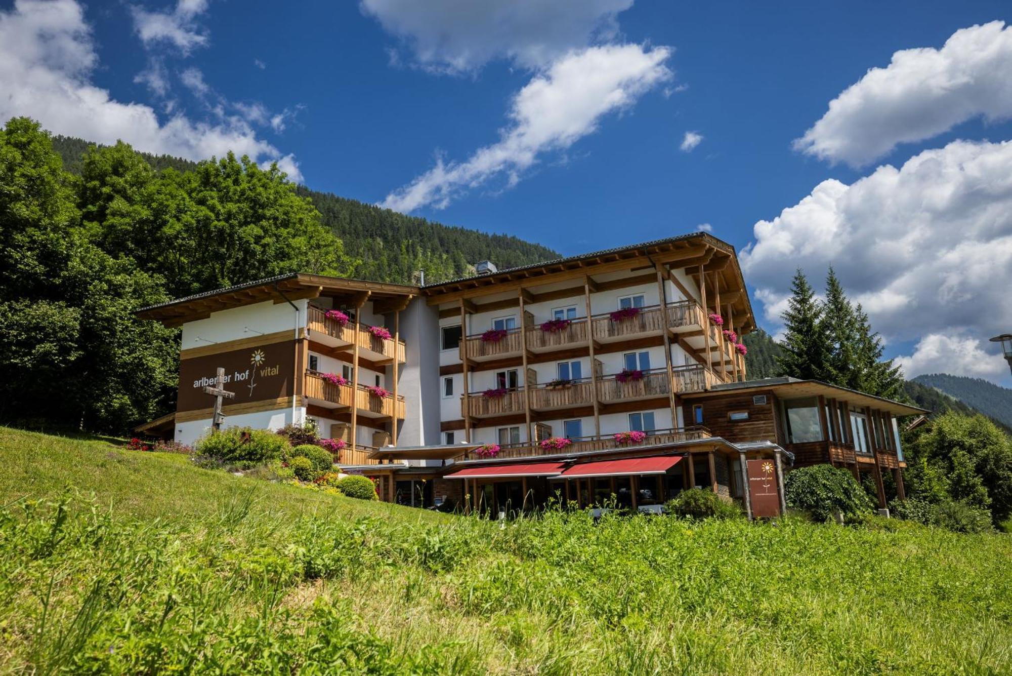 Arlbergerhof Vital Weissensee Esterno foto